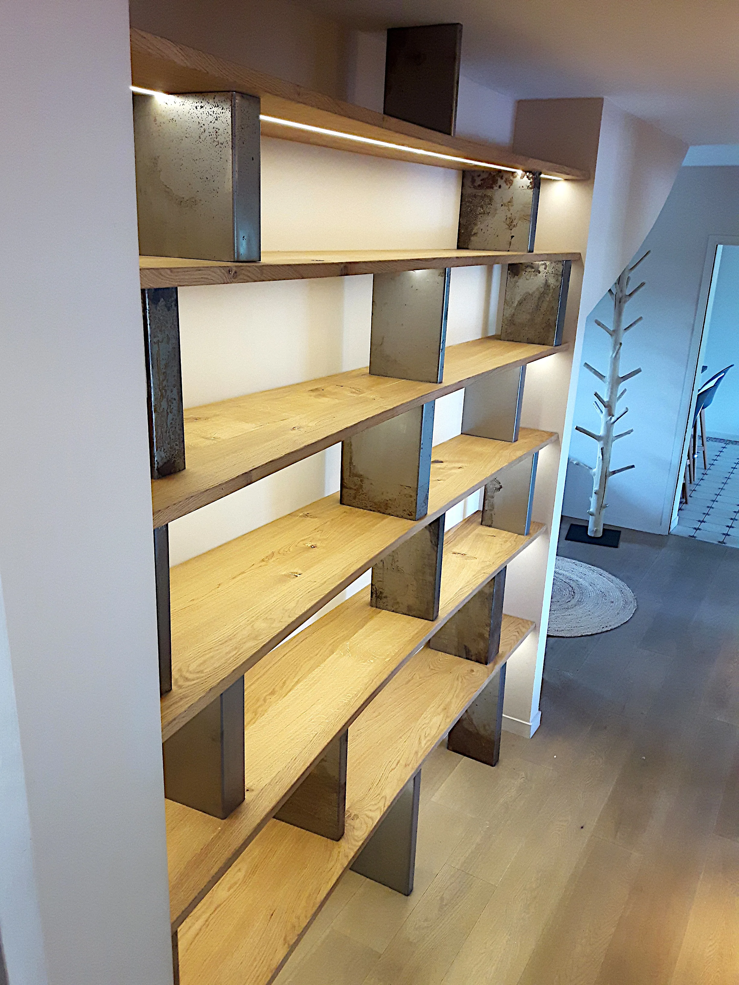 Bibliothèque bois & métal — Ossature acier, tablettes bois