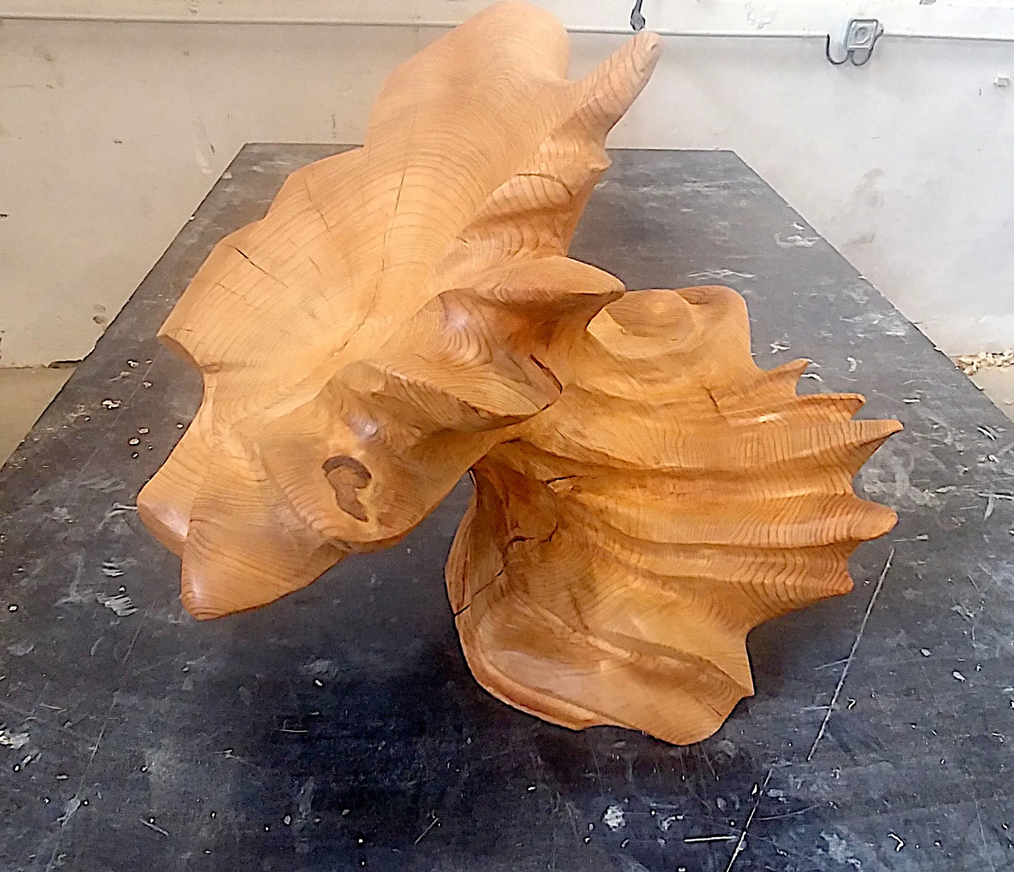 Sculpture cèdre — Pièce sculptée massif